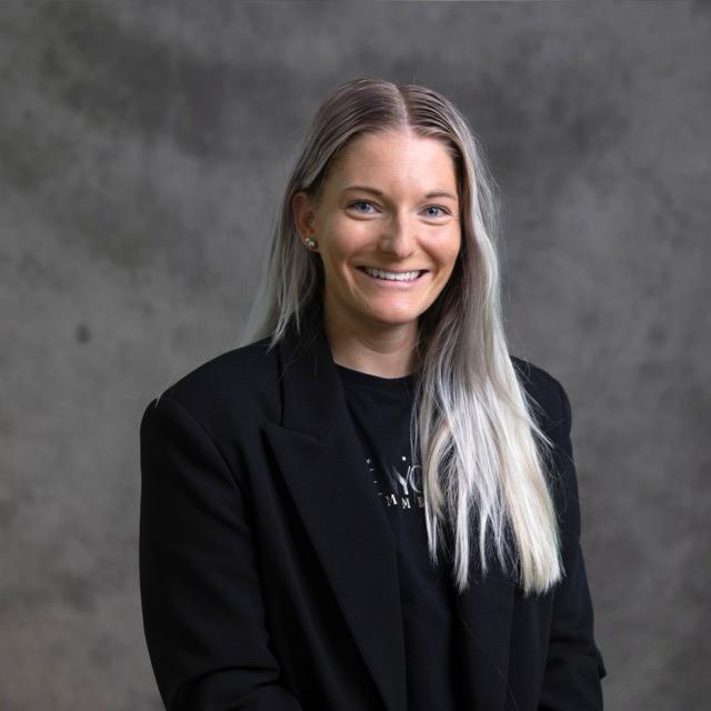 Portrait of Lisette de Jong, CMO of BrickByBrickDubai